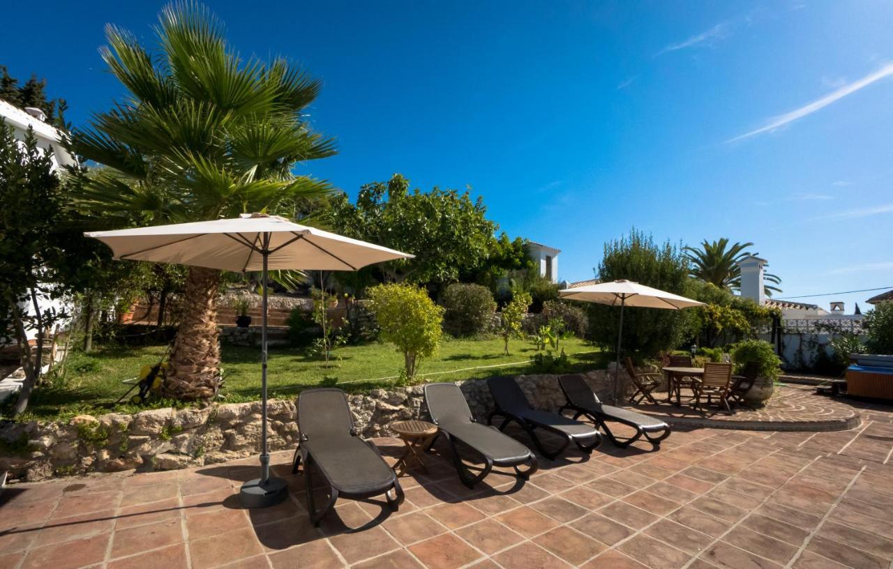 Private Heated Pool, Jacuzzi & 1225M2 Garden In Villa Cipreses Frigiliana Buitenkant foto