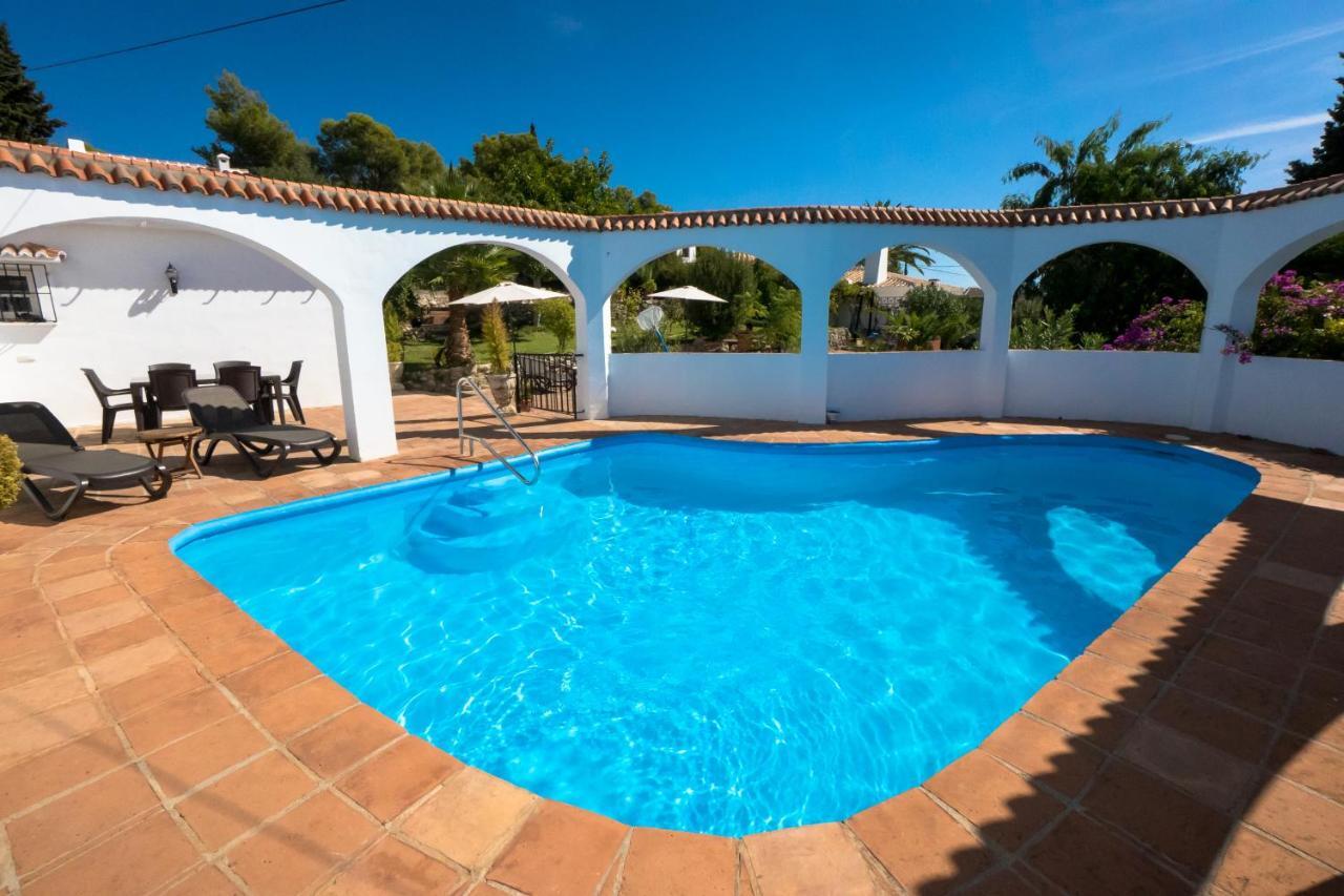 Private Heated Pool, Jacuzzi & 1225M2 Garden In Villa Cipreses Frigiliana Buitenkant foto
