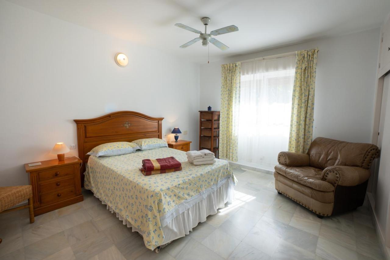 Private Heated Pool, Jacuzzi & 1225M2 Garden In Villa Cipreses Frigiliana Buitenkant foto