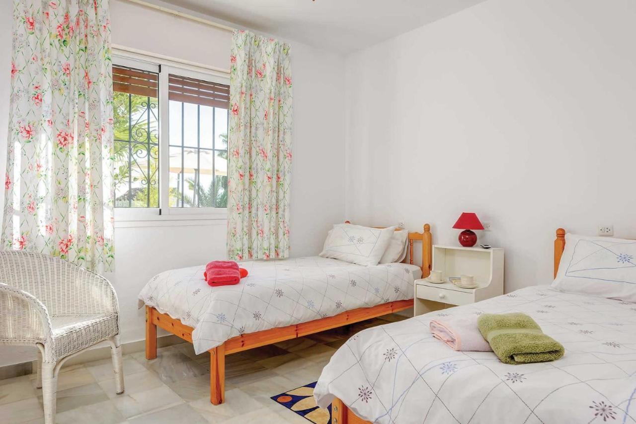 Private Heated Pool, Jacuzzi & 1225M2 Garden In Villa Cipreses Frigiliana Buitenkant foto