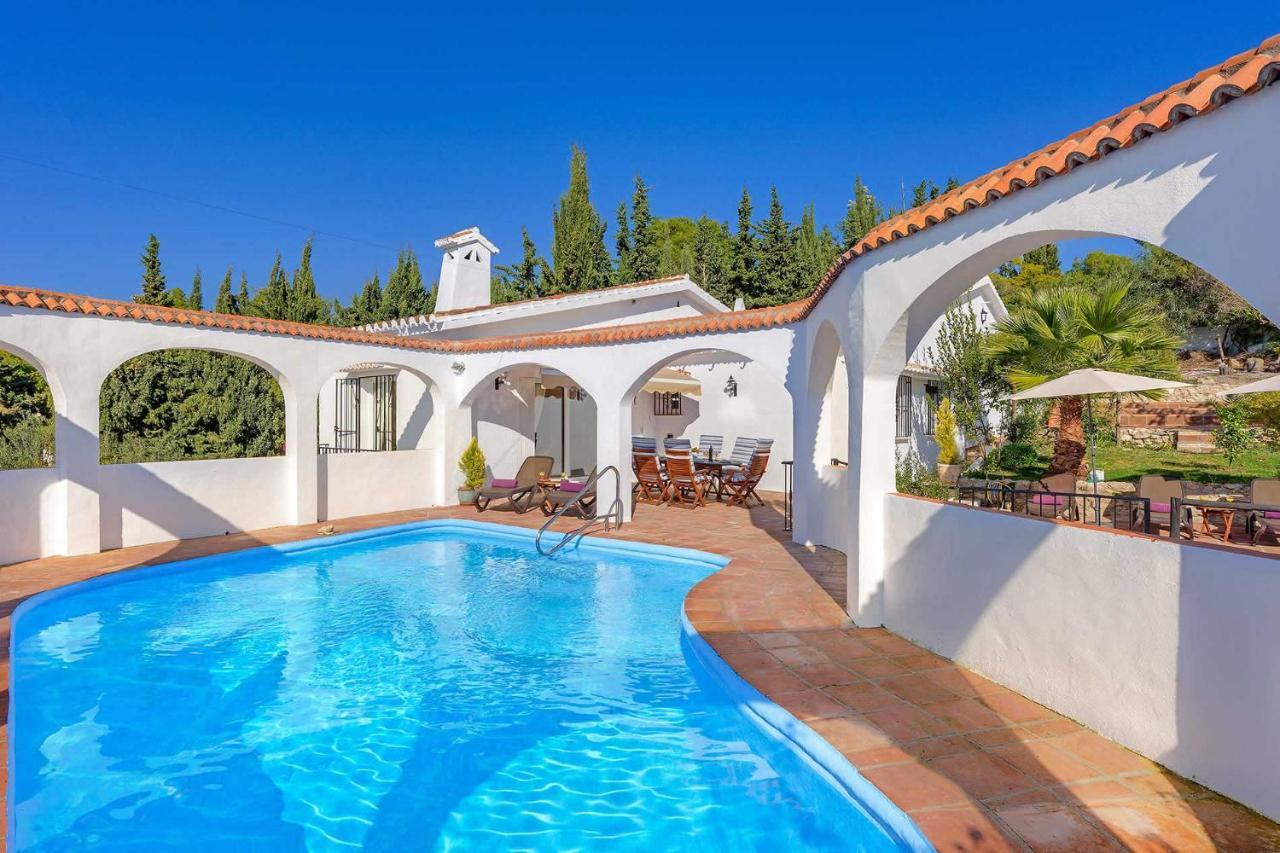 Private Heated Pool, Jacuzzi & 1225M2 Garden In Villa Cipreses Frigiliana Buitenkant foto